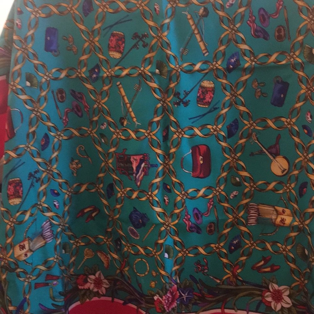 Karl Lagerfeld scarf  100% silk